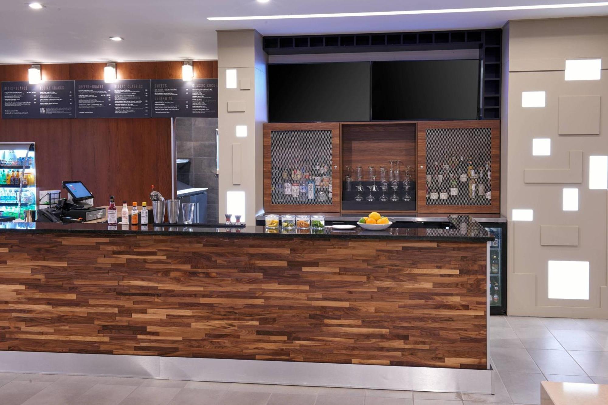 Courtyard By Marriott Jackson Hotel Buitenkant foto
